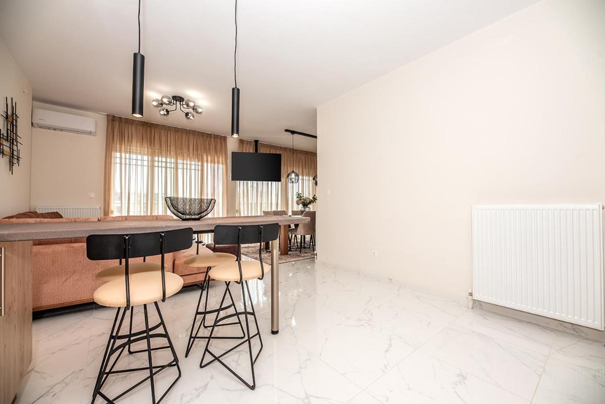 Central Luxury Apartment Thessaloniki Exterior photo